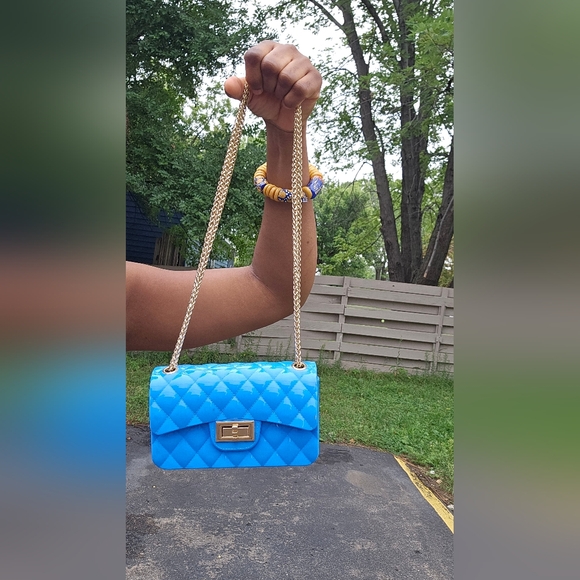 Deluxity Crossbody Blue Chain Shoulder Bag. See Pictures For Details - Picture 1 of 9